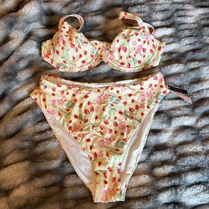 NWT Victoria’s Secret High Waisted Push-Up Strawberry Bikini and Sarong